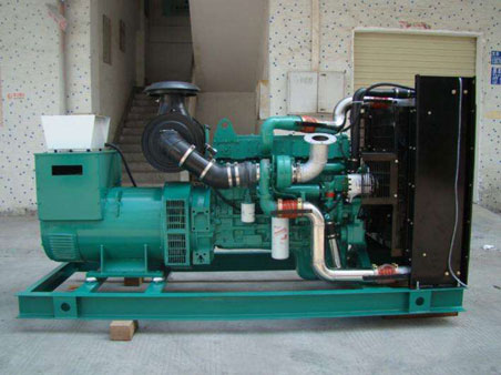 苏尼特左1100kw康明斯柴油发电机组